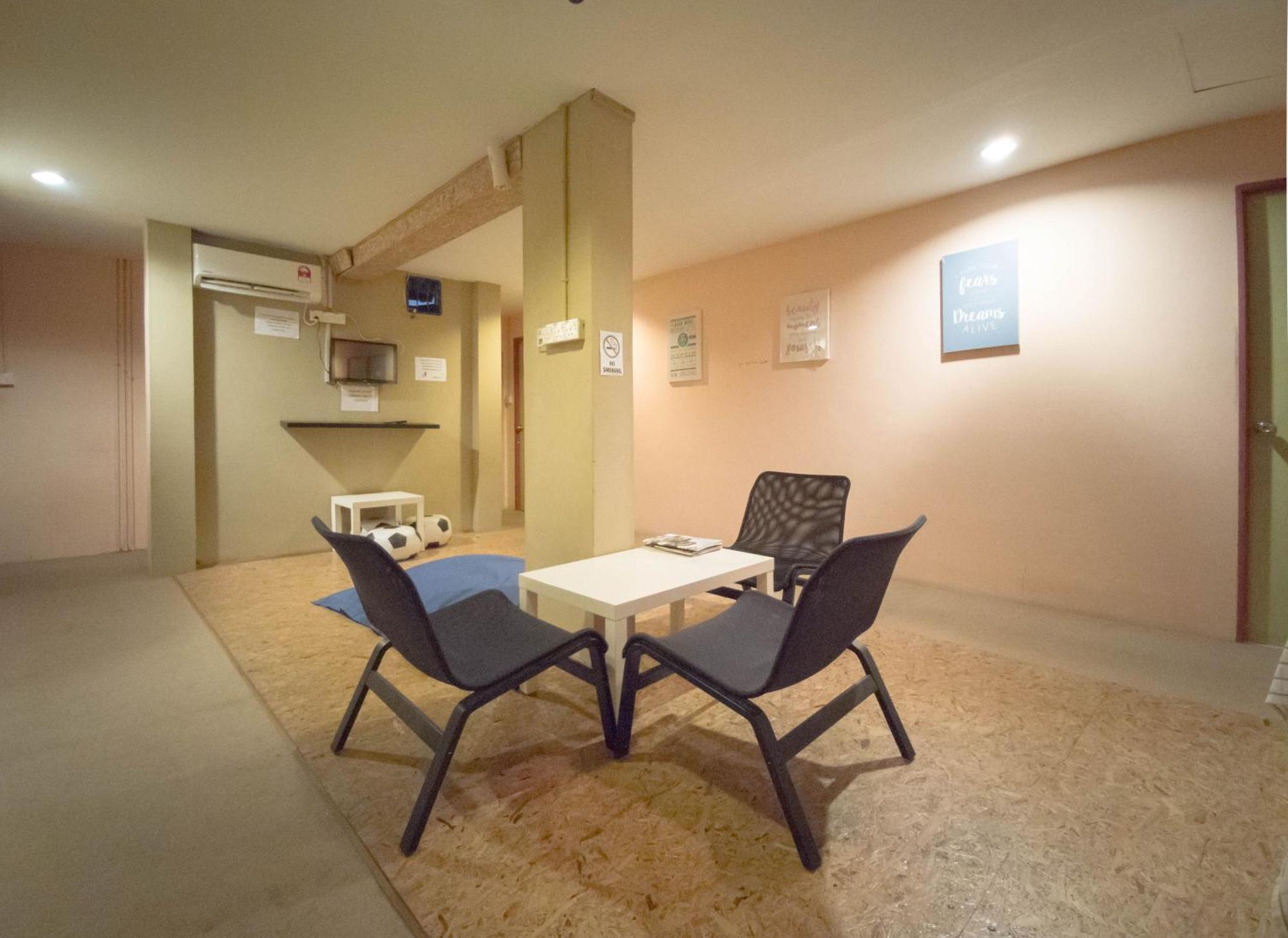 קוצ'ינג Koptel Budget Hotel מראה חיצוני תמונה