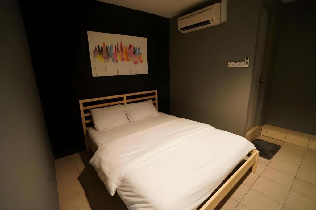 קוצ'ינג Koptel Budget Hotel מראה חיצוני תמונה