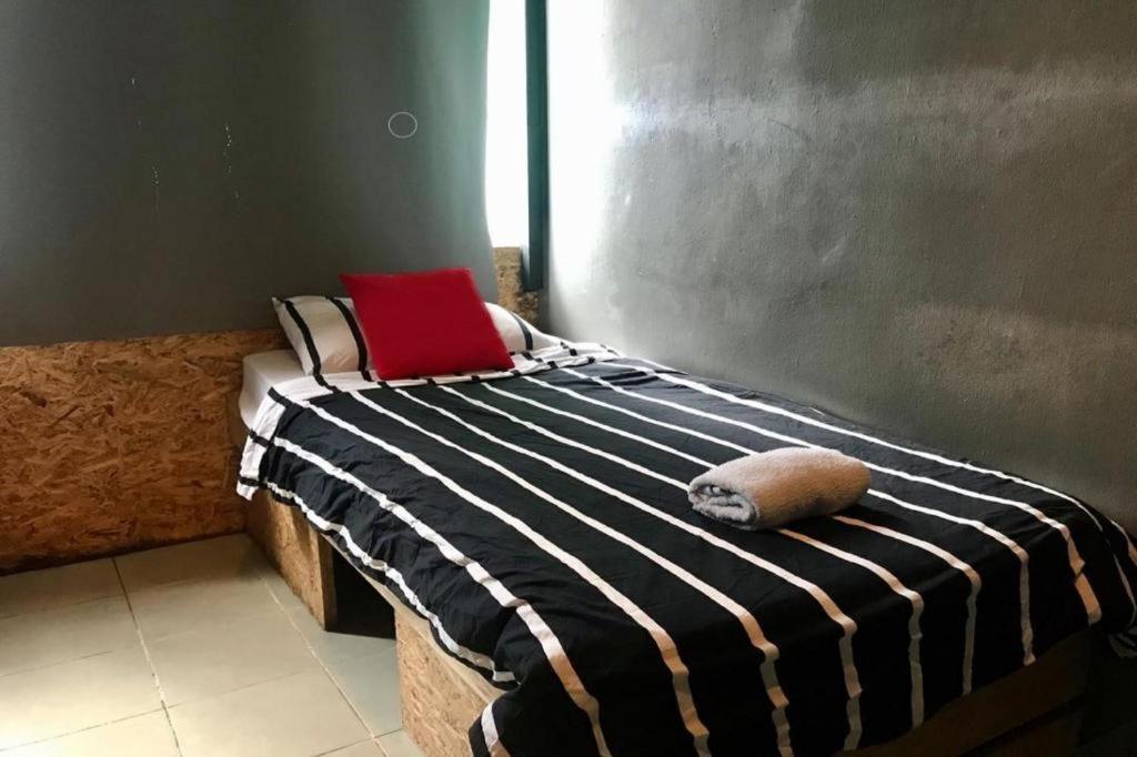 קוצ'ינג Koptel Budget Hotel מראה חיצוני תמונה